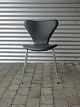 Et sæt a seks 
styk 7'er stole 
Plus model
Design af Arne 
Jacobsen.
Produceret hos 
Fritz ...