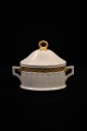 Sugar bowl in Gold Fan from Royal Copenhagen.
H: 10,5cm. 
L: 13cm.