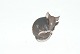 En sød figur af 
en mus fra Bing 
& Grøndahl. 
Dekorationsnummer 
1801
1. sortering. 
Højde 4,5 ...