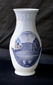 Royal 
Copenhagen, 
vase 178, 
Rundskuevase 
1924. Motiv på 
vasen er 
Frederiksborg 
Slot
Design ...