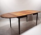 Spisebord med fire udtræksplader af palisander og dansk design fra 1960erne.
5000m2 udstilling.