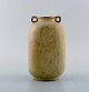 Arne Bang. Ceramic vase with square corpus with two small angled handles. 
Beautiful glaze in light earth tones. Model number 121. The model was 
manufactured from 1935-40.