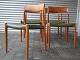 Niels O. Møller 
6 stole (model 
77)med sæder, 
der er 
betrukket med 
grønt læder. 
Stolene er i 
...