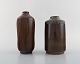 Wallåkra. To vaser i glaseret stentøj. Smuk glasur i brune nuancer. 1950