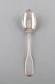 Hans Hansen silver cutlery. "Susanne" dessert spoon in sterling silver. Danish 
design, mid 20th century.
