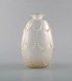 Tidlig René Lalique "Perles" vase i mundblæst kunstglas. Dateret ca 1925. 
Modelnummer: 959.
