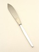 Lagkagekniv 28 
cm. sterling 
sølv og stål. 
Nr. 394539