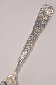 Sterling sølv, 
Serveringsske 
til is med drue 
motiv, længde 
29cm. Stemplet 
hos Tiffany & 
Co. ...