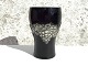 Glas vase med 
tinmontering, 
Violfarvet, 
18cm høj, 12cm 
diameter *Pæn 
stand*