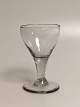 1800-tals 
vinglas
meget grålig i 
glasmassen
Glasværk 
Nordisk
Højde 13cm.
