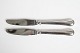Cohr 
Dobbelriflet 
Sølv Bestik 
830S
Middagsknive
fremstillet af 
ægte sølv 830s
Længde 22,5 
...