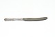 Chippendale 
Cohr 
Middagskniv 
Sølv bestik
Længde 22,1 cm
Wilken & 
Kollektion 
siden 1910.
En ...