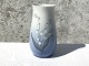 Bing & 
Grøndahl, 
Liljekonval 
vase, Convalla 
#57/210, 17cm 
høj, 9cm i 
diameter 
*Perfekt stand*