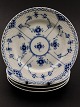 Royal 
Copenhagen 
musselmalet 
tallerken 1/573 
 D. 19,5 cm. 
pæn stand  2. 
sort. emne Nr. 
404262 ...