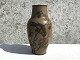 Bornholmsk 
keramik, 
Hjorth, Brun 
stentøj, Vase 
med fugle, 26cm 
høj, 14cm i 
diameter *Pæn 
stand*