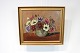 Maleri med 
blomster motiv 
og guld ramme 
signeret Clara 
Cleveni. 
Maleriet er i 
flot stand.
H - ...