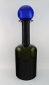 Holmegaard meget stor vase/flaske med låg i form af kugle, Otto Brauer. 
Mørkeblåt og grønt kunstglas.

