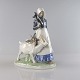 Figur i 
porcelæn med 
motiv af 
bondepige med 
geder nr. 694
Design af 
Christian ...