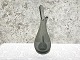 Holmegaard, Næb 
vase, Duckling, 
Smoke farvet, 
26cm høj, 9,5cm 
i diameter, 
Design Per 
Lütken *Pæn ...