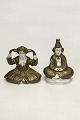 Europæisk 
japonisme 
figurer (par) i 
guldbemalet 
porcelæn. 
Røgelsesbrændere.
 H: 10 cm og 
8.5 cm.