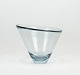 Glas skål i 
isblå farve fra 
Thule serien af 
Per Lütken for 
Holmegaard fra 
1961.
12,5 x 15 cm.