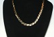 Elegant 
halskæde 14 
karat guld og 
hvidguld
Stemplet 585
Længde 40 cm
Brede 5,71 mm
Pæn og ...