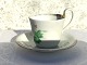 Bing & 
Grøndahl, 
Højhanket kop 
med grønne 
blomster og 
guldkant #B&G, 
8cm i diameter, 
9cm høj ...