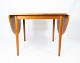 Spisebord i 
teak designet 
af Arne Vodder 
fra 1960erne. 
Bordet er i 
flot brugt 
stand og med 
...