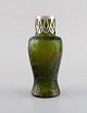 Pallme-König art nouveau vase in green mouth-blown art glass with silver 
mounting. Approx. 1900
