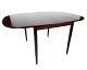 Spisebord i 
palisander med 
udtræk designet 
er Arne Vodder 
fra 1960erne. 
Bordet er i 
flot brugt ...