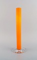 Anne Nilsson 
for Orrefors. 
Vase i klart og 
orange 
mundblæst 
kunstglas. 
1980'erne.
Måler: 34,2 x 
...