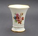 Kjøbenhavns 
Porcellains 
Maleri, 
Rosenborg. 
Vase. Højde 10 
cm. Øverste 
diameter 9 cm. 
Pris: 175 ...