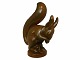 Svend Lindhardt 
keramik, stor 
figur af egern.
Højde 25,0 
cm., længde 
19,0 cm.
Der er en ...