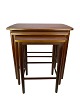 Disse 
indskudsborde 
repræsenterer 
dansk design 
fra 1960'erne 
og er lavet af 
teaktræ, der 
giver ...