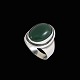 Art deco ring i sølv grøn agat.Stemplet SK, 830S.Str. 58 mm.2,2 x 1,6 cm. Vægt 8,4 ...