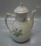 1 stk på lager
091 a Stor 
kaffekande  26 
cm 1 l (301) 
Frigga B&G  
Creme porcelæn, 
anemone, ...