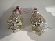 2 stk. glasjulepynt - julemænd i sølv, lyslilla hue og lysblå bemaling på ryg, med metalophæng.  ...