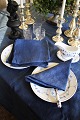 6 stk. gamle franske damask vævet linned servietter i fin blå farve med ternet mønster. Måler: ...