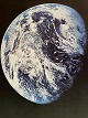 Vintage NASA (The National Aeronautics and Space Administration) farveoffsetfoto af jorden set ...