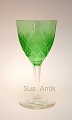 Lyngby 
glasværk, Antik 
glas med antik 
slibning og 
slebet stilk.
Hvidvin med 
grøn udadgående 
...