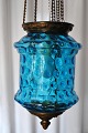 Ampel med beslag i lysblåt glas, blæst med øjet optik. Fyns Glasværk, 1890, Danmark. H.: 22 cm. ...