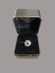 Ring, hvidguld, 
safir, små 
diamanter
Kvittering fra 
Walter-
Rasmussen
Hvidguld 18 
karat, safir, 
...