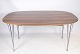 Spisebord, designet af Piet Hein & Bruno Mathsson med palisander finer og stål ben produceret af ...