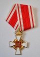 Medalje, Dansk Ride Forbund, forgyldt sølv med krone. 20. årh. Med ordensbånd. 4,5 x 3,2 cm. 