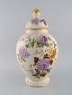Stor Rosenthal krysantemum lågvase i cremefarvet porcelæn med håndmalede blomster og ...