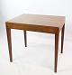 Sidebord i træsorten palisander lavet af Haslev Møbelfabrik fra år 1960'erne. Et bord af højt ...