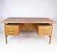 Skrivebord, model 75, designet af Gunni Omann og produceret af Omann Junior Møbelfabrik fra ...