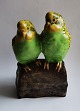 Fugle figur i keramik af to grønne undulater fra Aluminia fabrikken. Designet af Jeanne Grut. ...