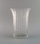 Timo Sarpaneva for Iittala. Vase i klart mundblæst kunstglas. Finsk design, 1960'erne.Måler: ...