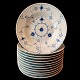 Bing & Grøndahl 
porcelæn,
Blåmalet; Sæt 
a' 12 små dybe 
tallerkener 
#23. Diameter 
21 cm. 
2. ...